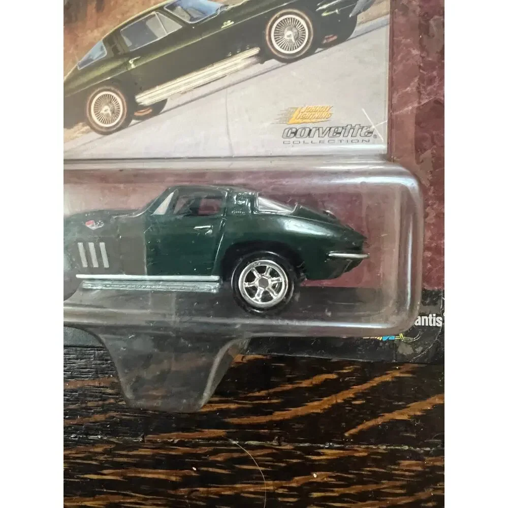 Johnny Lightning  Corvette Collection 1965 Corvette Coupe original packaging